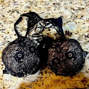 Very sexy push up Victoria secret bra NWT size 32D